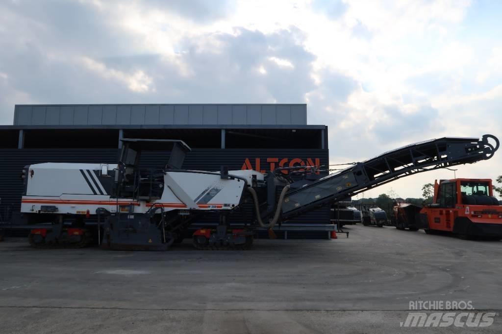 Wirtgen W 250 Asphaltfräsen