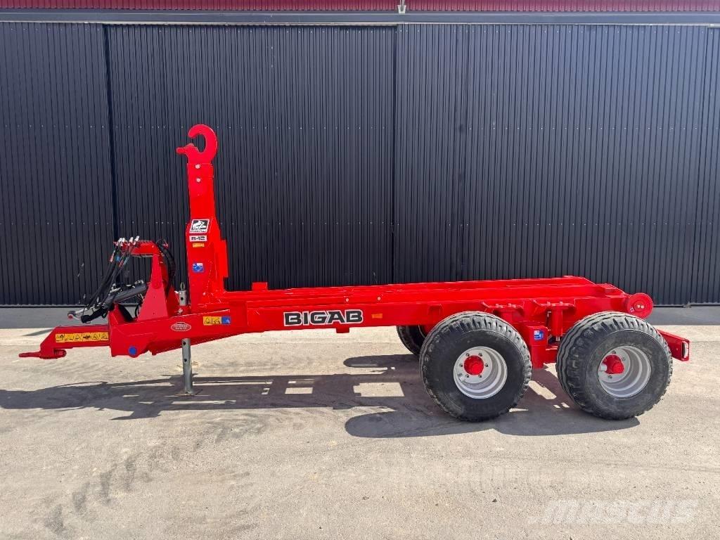 Bigab 8-12 Anhänger mit Hakenlift