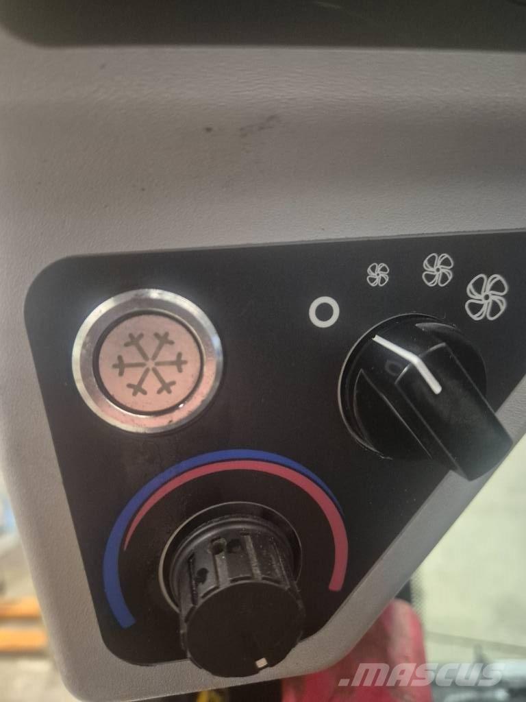 JCB 155 Kompaktlader