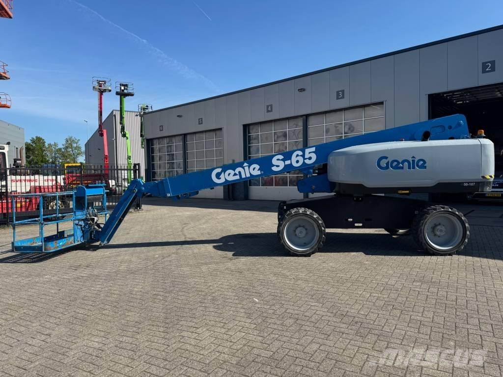 Genie S 65 Teleskopbühnen