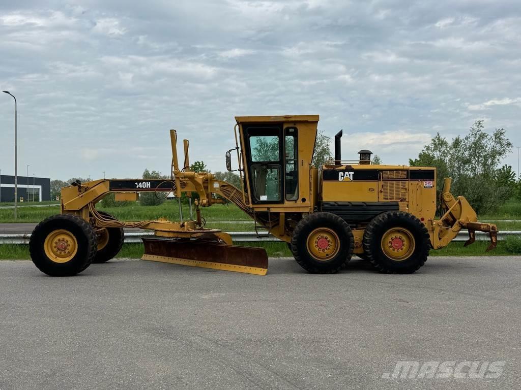 CAT 140H Grader