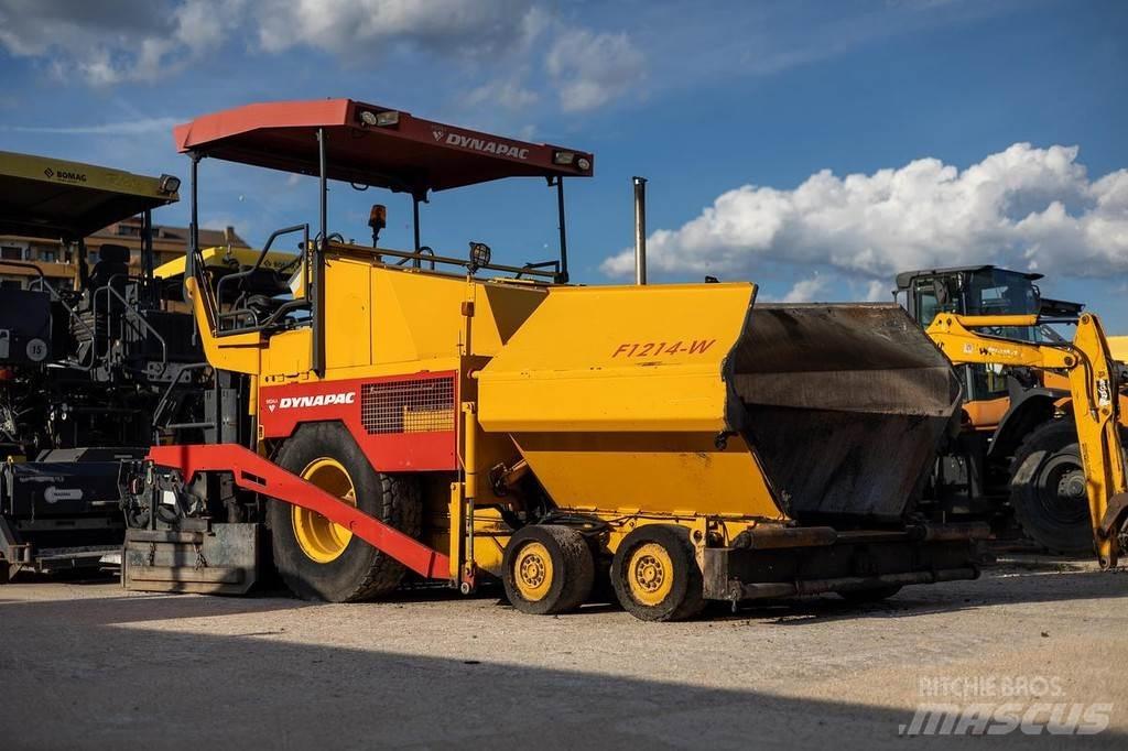 Dynapac F121-4W Strassenfertiger