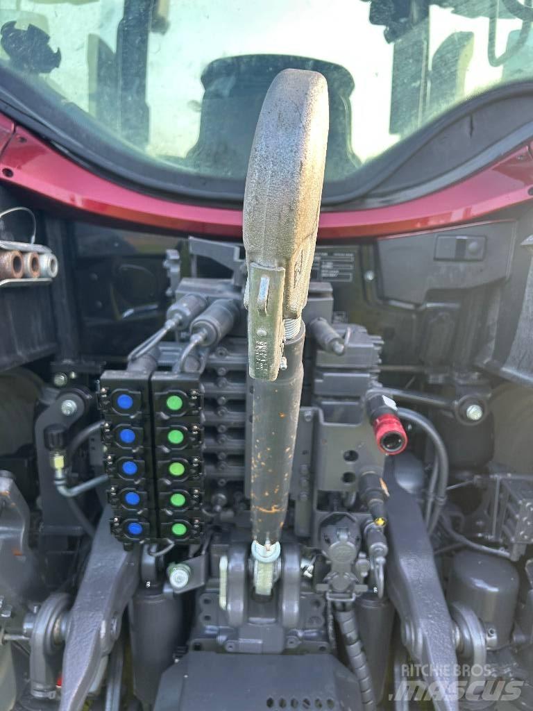 Valtra N175V Traktoren