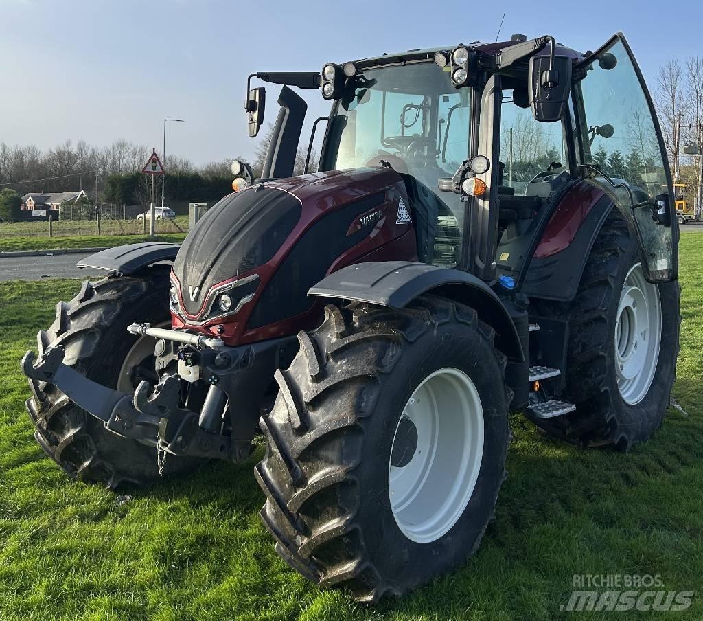 Valtra N175V Traktoren