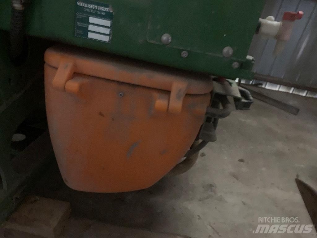 Amazone UF 1501 Anbauspritzen