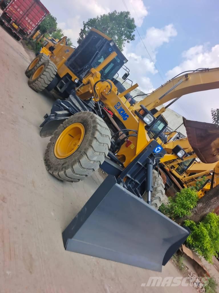 XCMG GR 2153 Grader