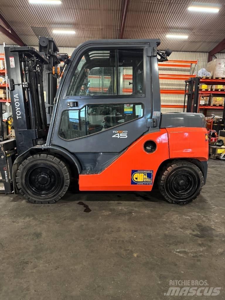 Toyota truck 8FD40N Diesel heftrucks