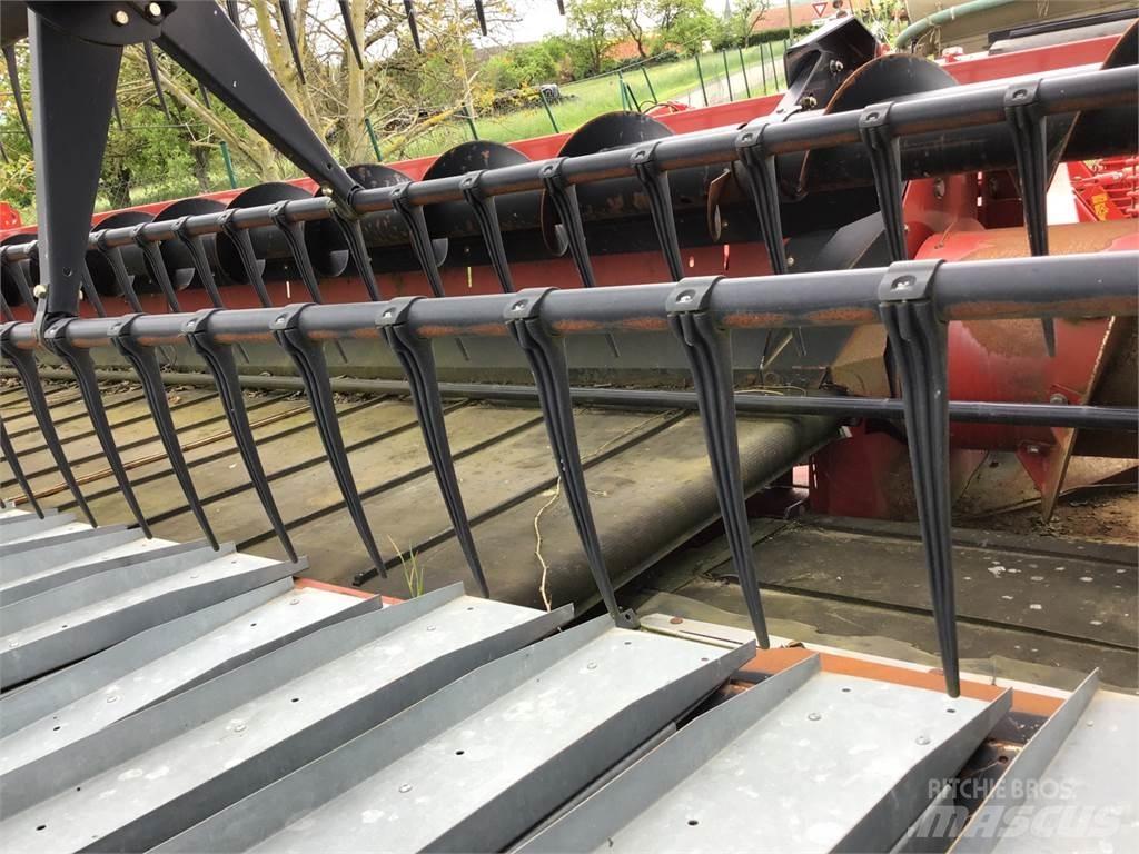 Case IH 3100 Erntevorsätze