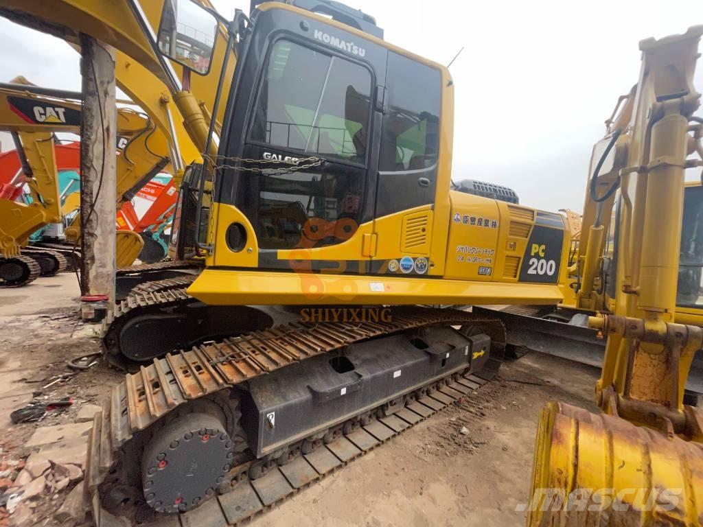 Komatsu PC 200-8 Raupenbagger