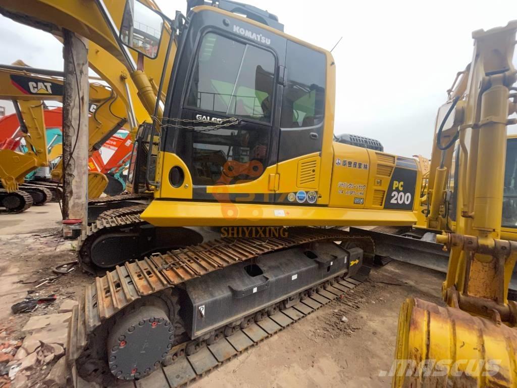 Komatsu PC 200-8 Raupenbagger