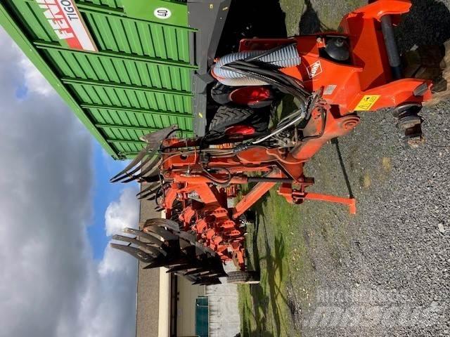Kuhn Vari-Master Pflüge