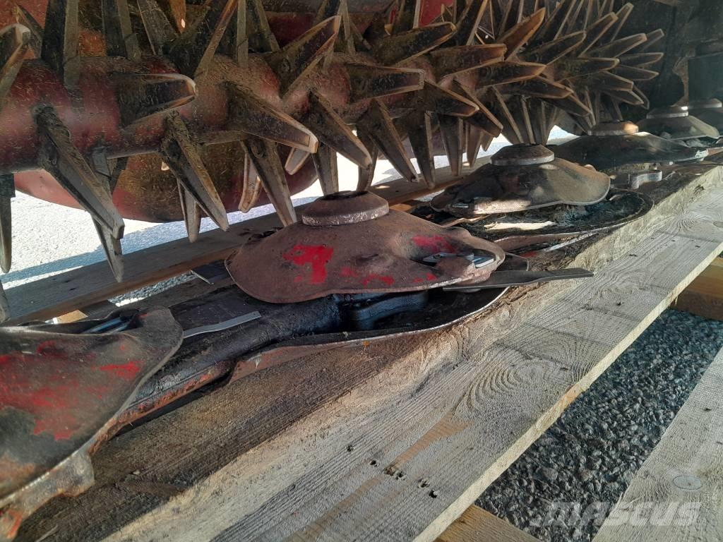 Lely 320 FC Mähwerke