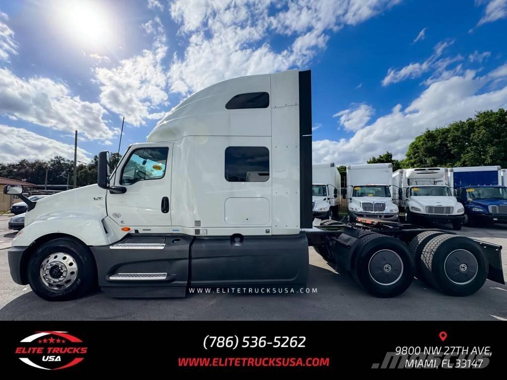 International LT Sattelzugmaschinen