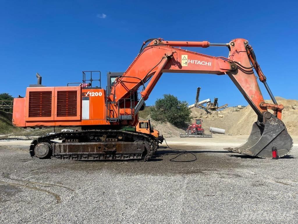 Hitachi EX 1200-6 Raupenbagger