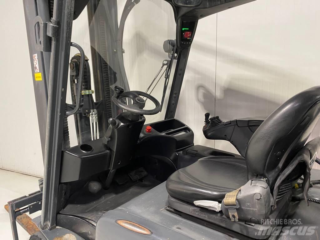 Linde E30L-01 Elektrische heftrucks