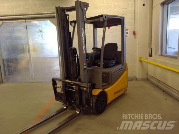 Jungheinrich EFG 215 Elektrische heftrucks