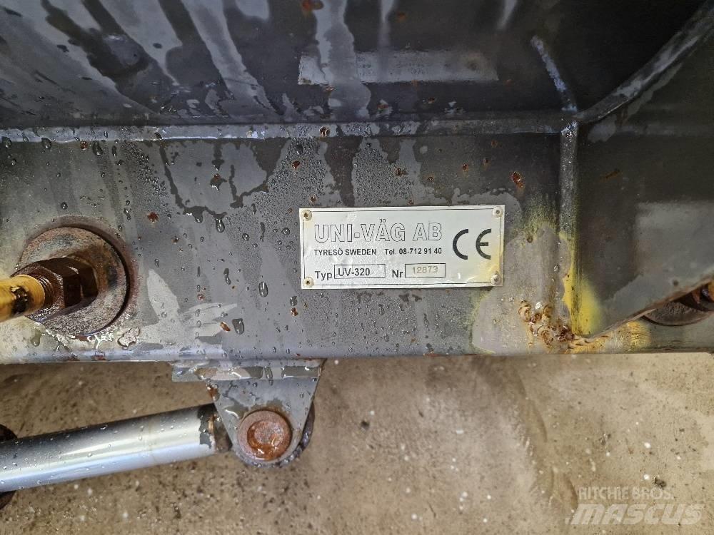 Uni-väg UV-320 StBM Schneeschilde und -pflüge