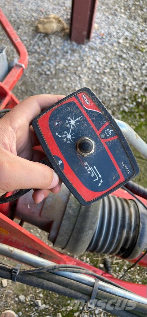 Kuhn GA 6632 Schwader