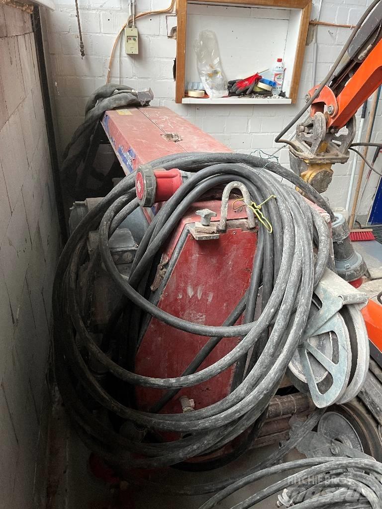 Hilti DSW 3018 E Asphalt-/Betonsägen