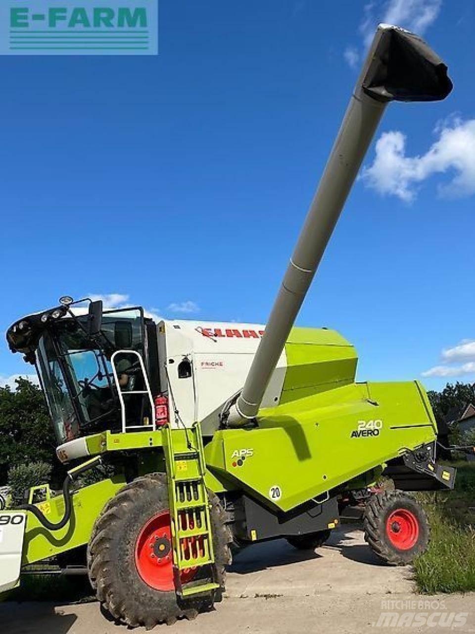 CLAAS avero 240 Mähdrescher