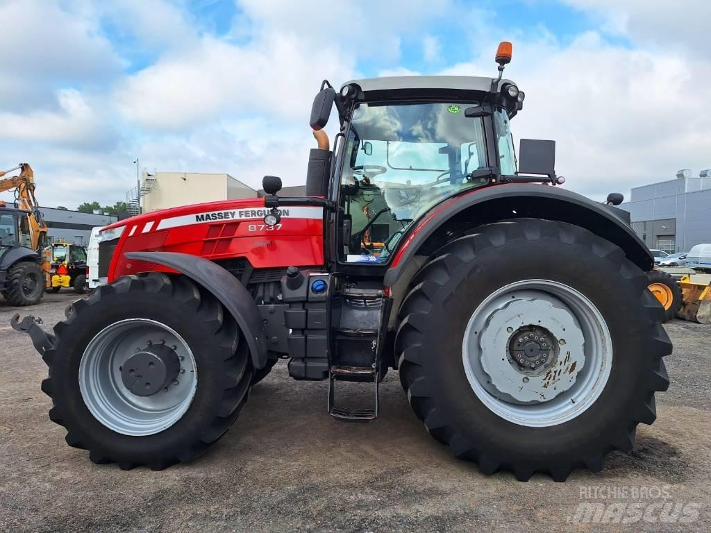 Massey Ferguson 8737 Traktoren