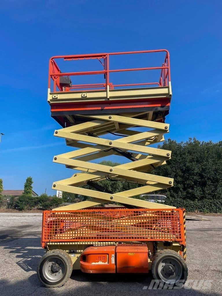 JLG 4069 Scheren-Arbeitsbühnen