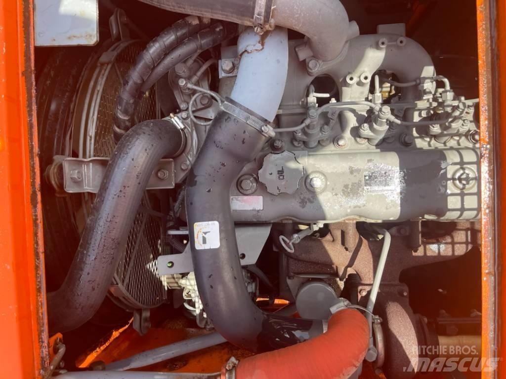 Hitachi ZX 135 Raupenbagger