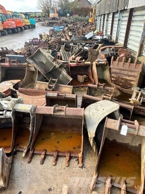  Buckets Assorted Schaufeln