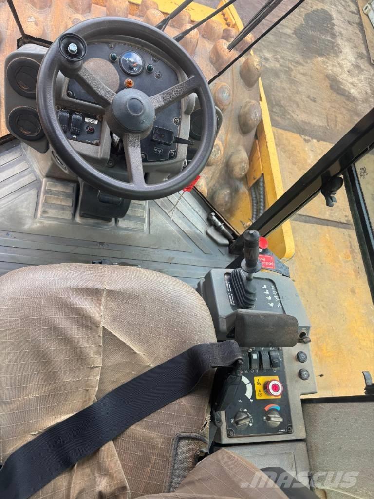 CAT CP 76 Walzenzüge