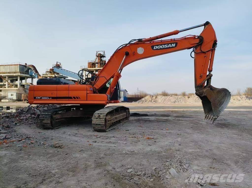 Doosan DX 380 LC Raupenbagger