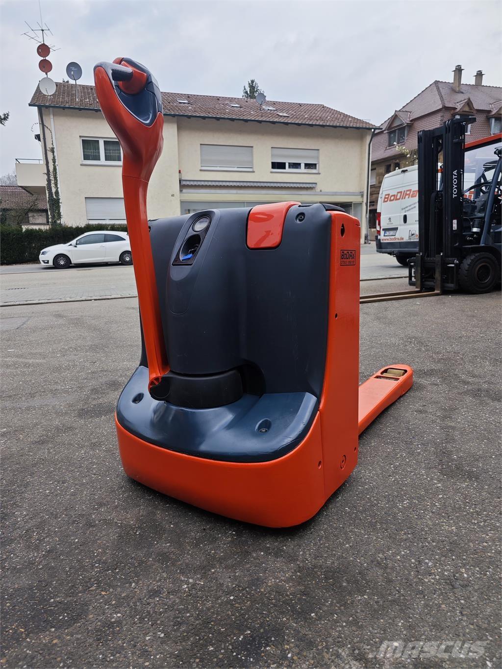 Linde T 16 Deichselstapler