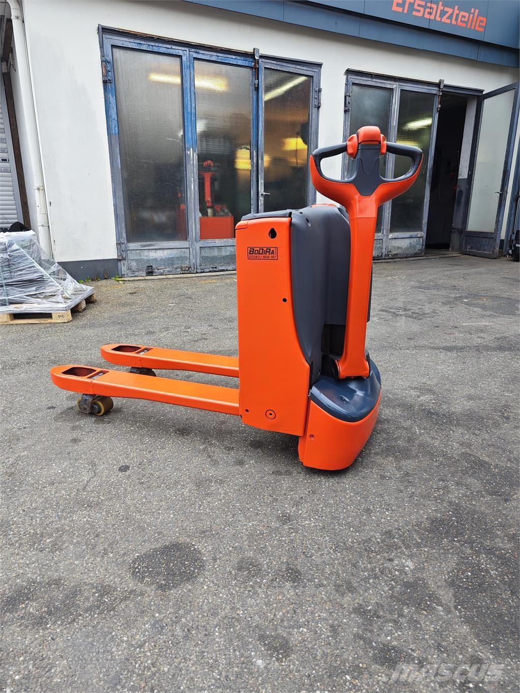 Linde T 16 Deichselstapler