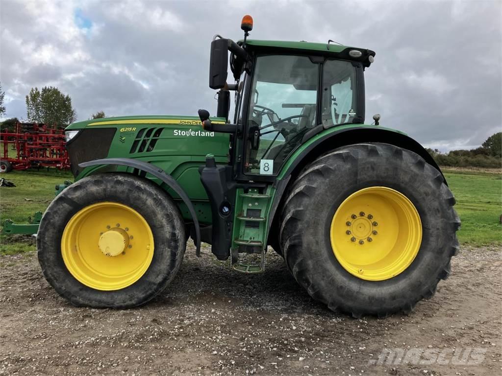 John Deere 6215R Traktoren