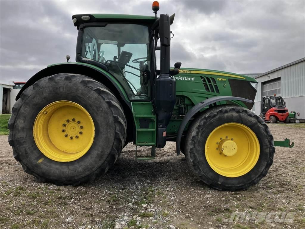 John Deere 6215R Traktoren