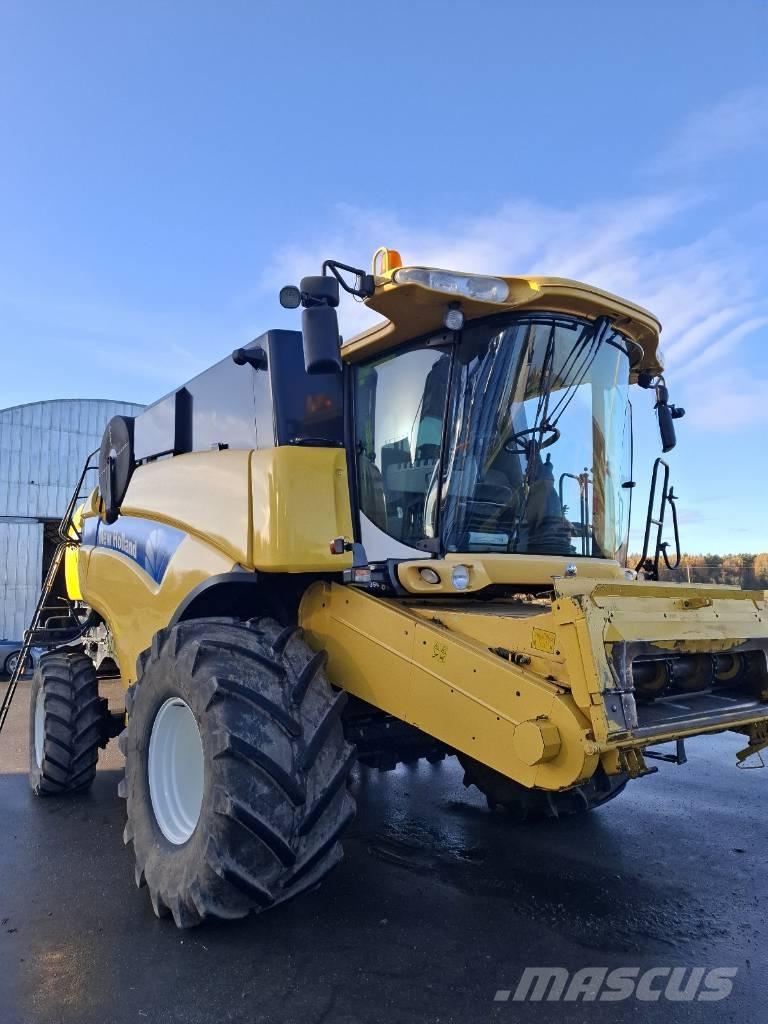 New Holland CX 840 Mähdrescher