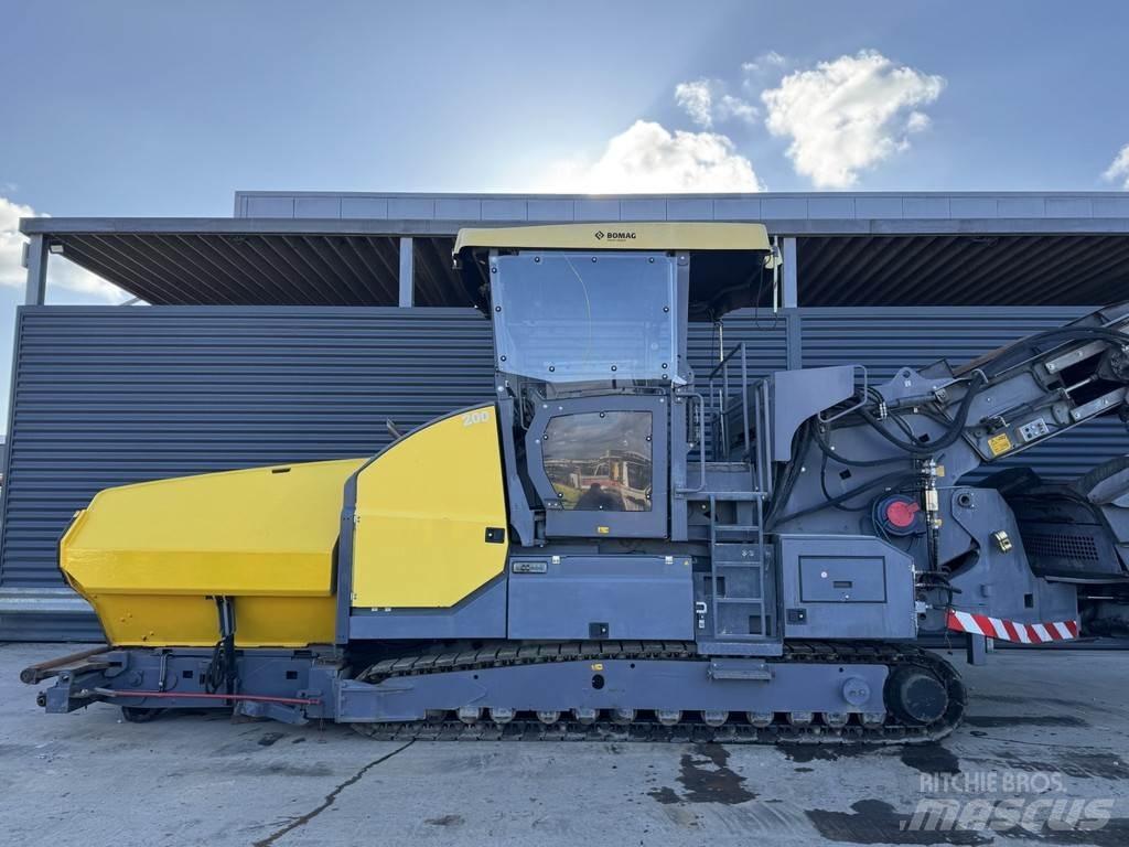 Bomag BMF 2500 S Strassenfertiger