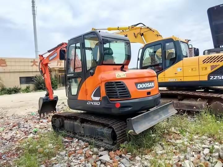 Doosan DX 60 Raupenbagger