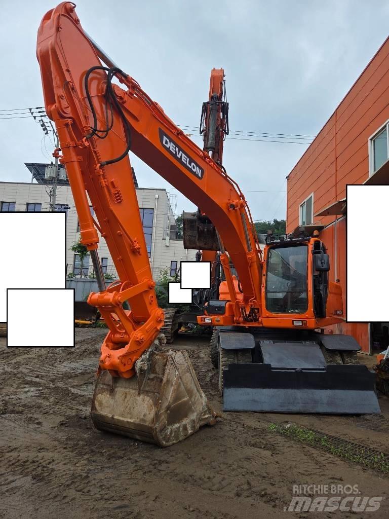 Doosan DX 210 W Mobilbagger