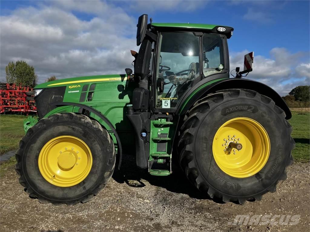 John Deere 6250R Traktoren