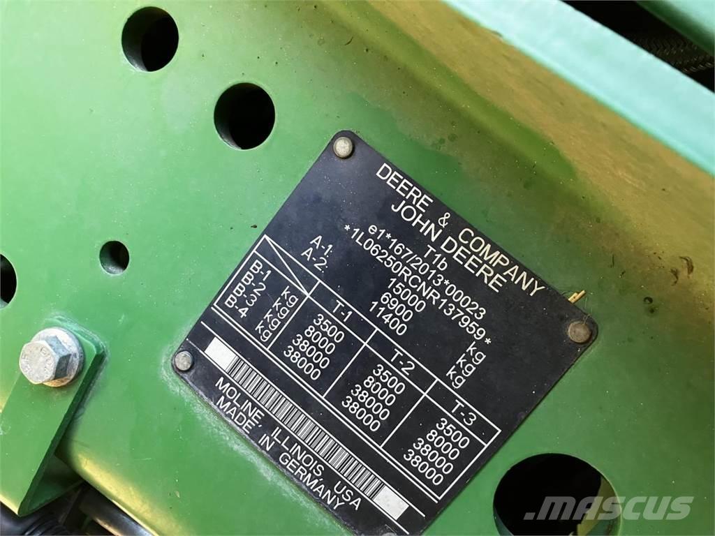 John Deere 6250R Traktoren