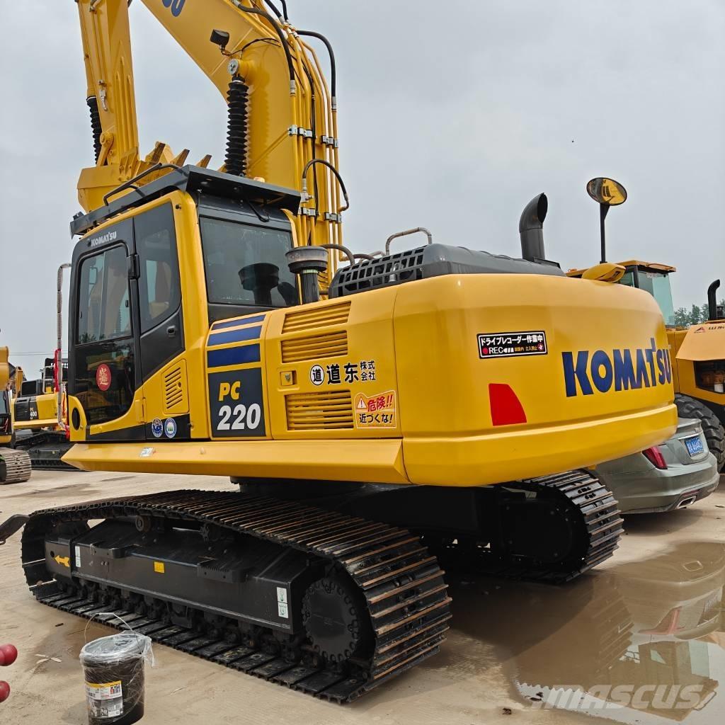 Komatsu 220-8MO Raupenbagger