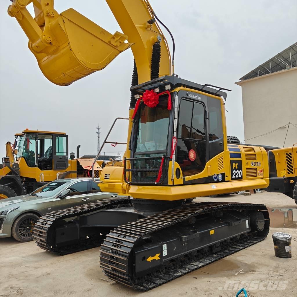 Komatsu 220-8MO Raupenbagger