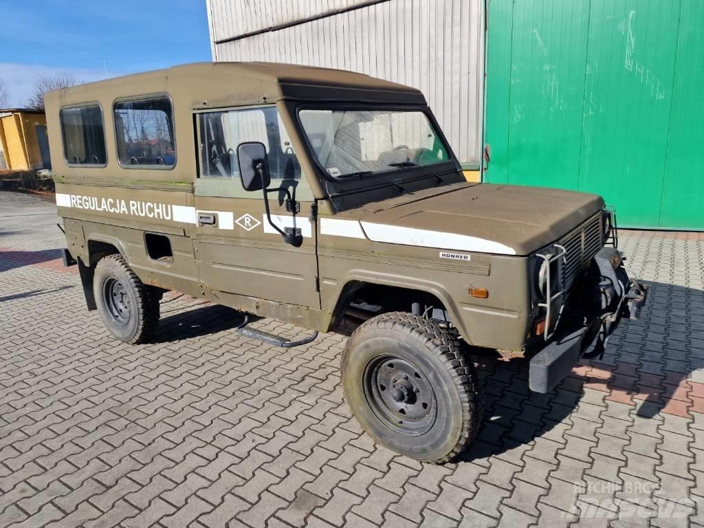  Tarpan Honker 2324 Geländewagen