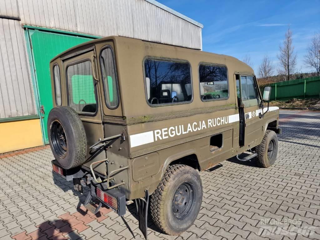  Tarpan Honker 2324 Geländewagen