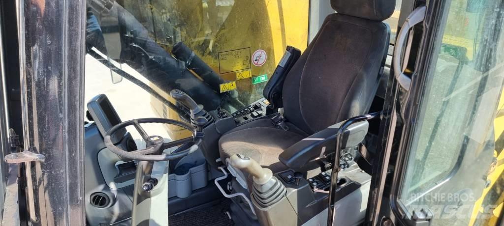 CAT M 325 D MLH Materialumschlag