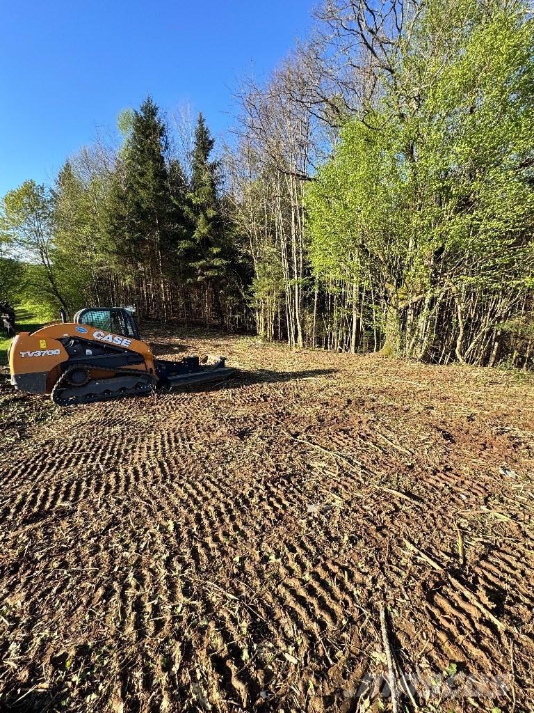 CASE TV 370 B Kompaktlader