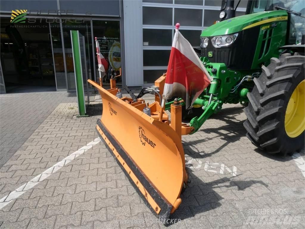 Hauer HSH 2400 Schneeschilde und -pflüge