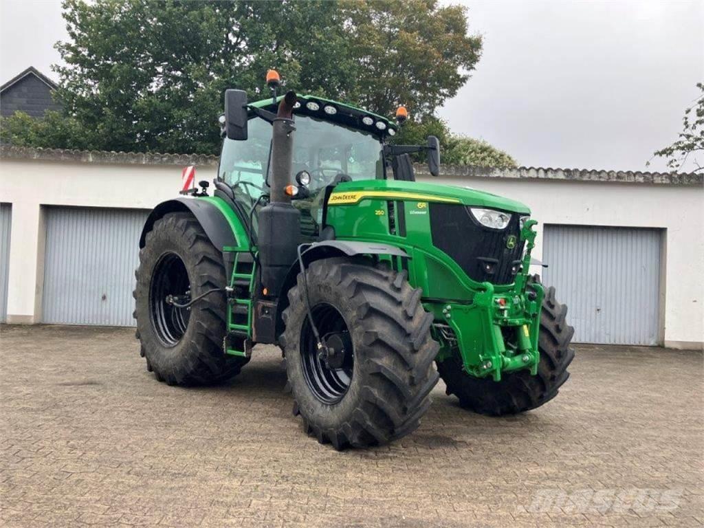 John Deere 6R 250 Traktoren