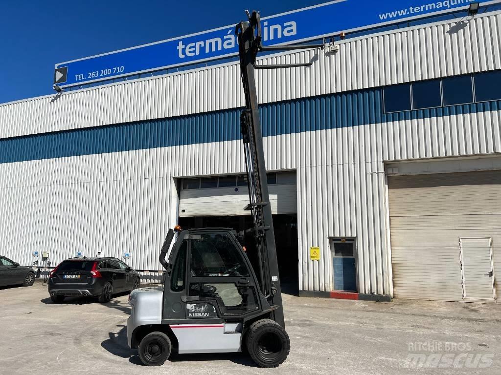 Nissan DX 30 Diesel heftrucks