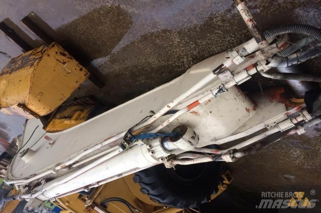 CAT Boom 330D Transport Sonstige